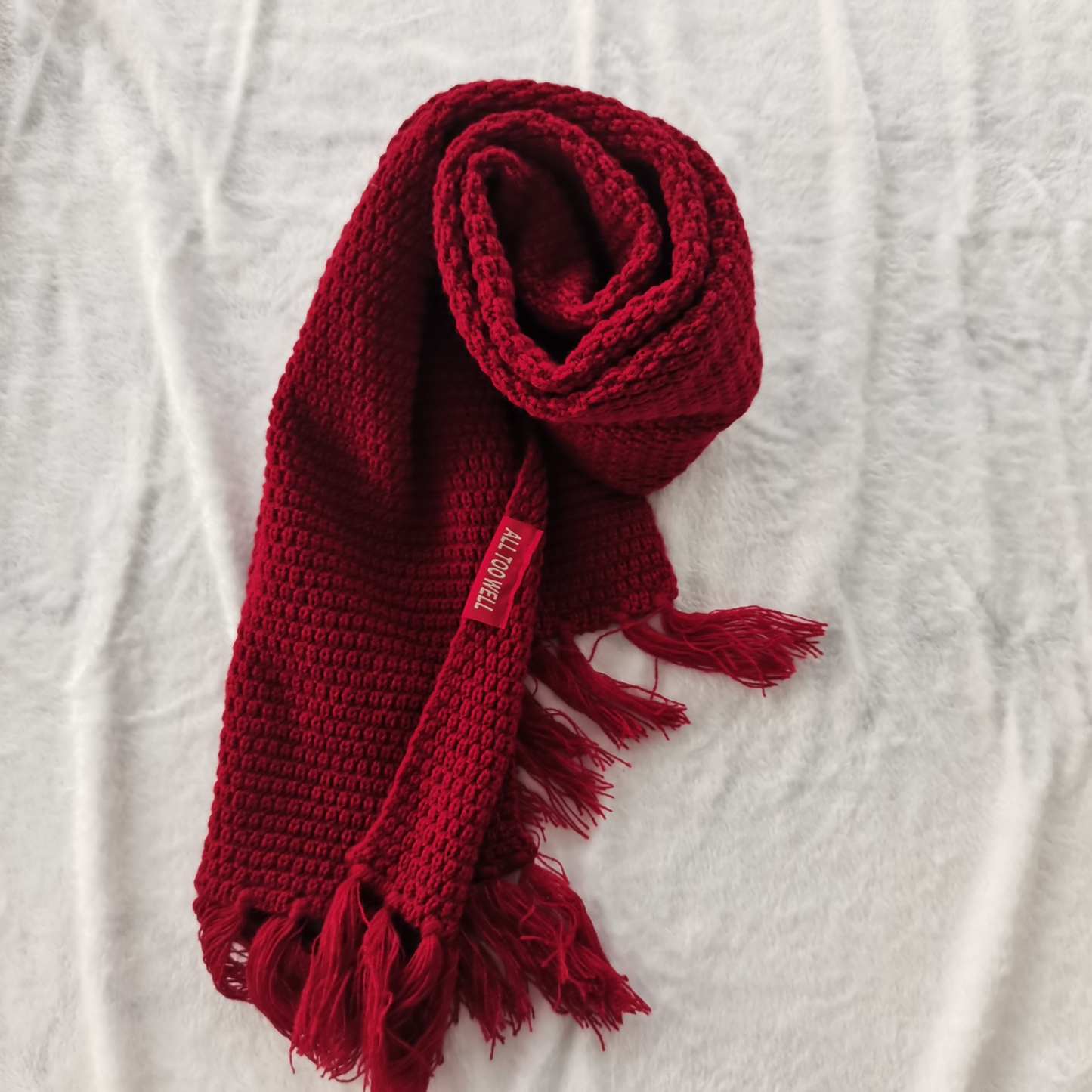 red taylor swift scarf, taylor swift scarf